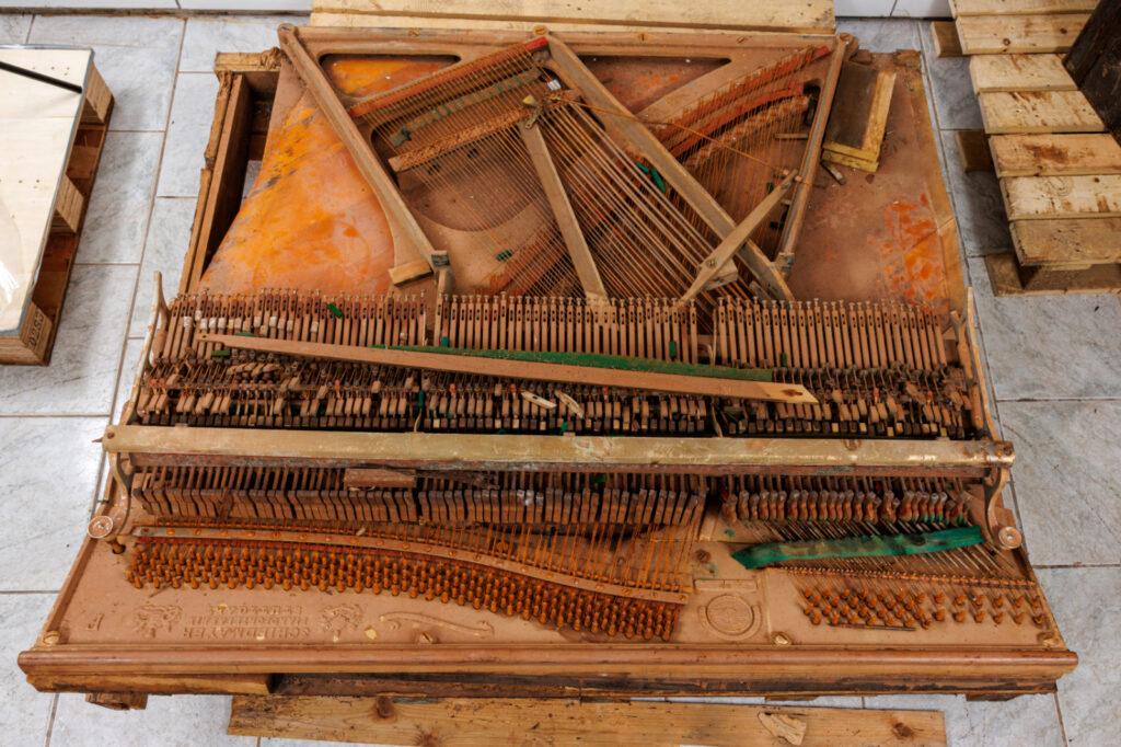 Piano alemão Schiedmayer - acervo do Museu Histórico Visconde de São Leopoldo - foto ©2025 Nilton Santolin