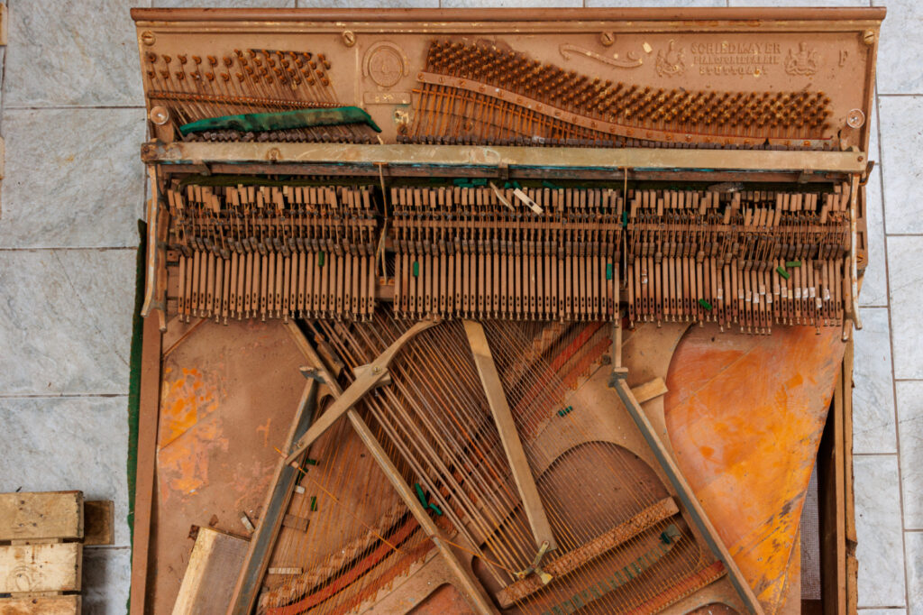 Piano alemão Schiedmayer - acervo do Museu Histórico Visconde de São Leopoldo - foto ©2025 Nilton Santolin