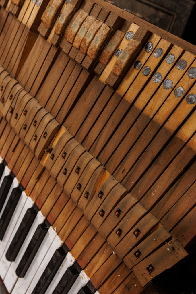 Piano alemão Schiedmayer - acervo do Museu Histórico Visconde de São Leopoldo - foto ©2025 Nilton Santolin